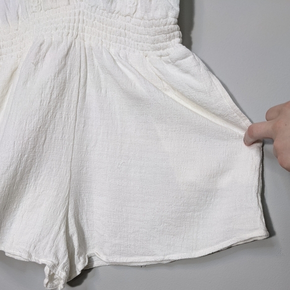 L*SPACE Meadow Romper Short Sleeve Lace V-Neck Jumpsuit White Button Size Small - Picture 7 of 15